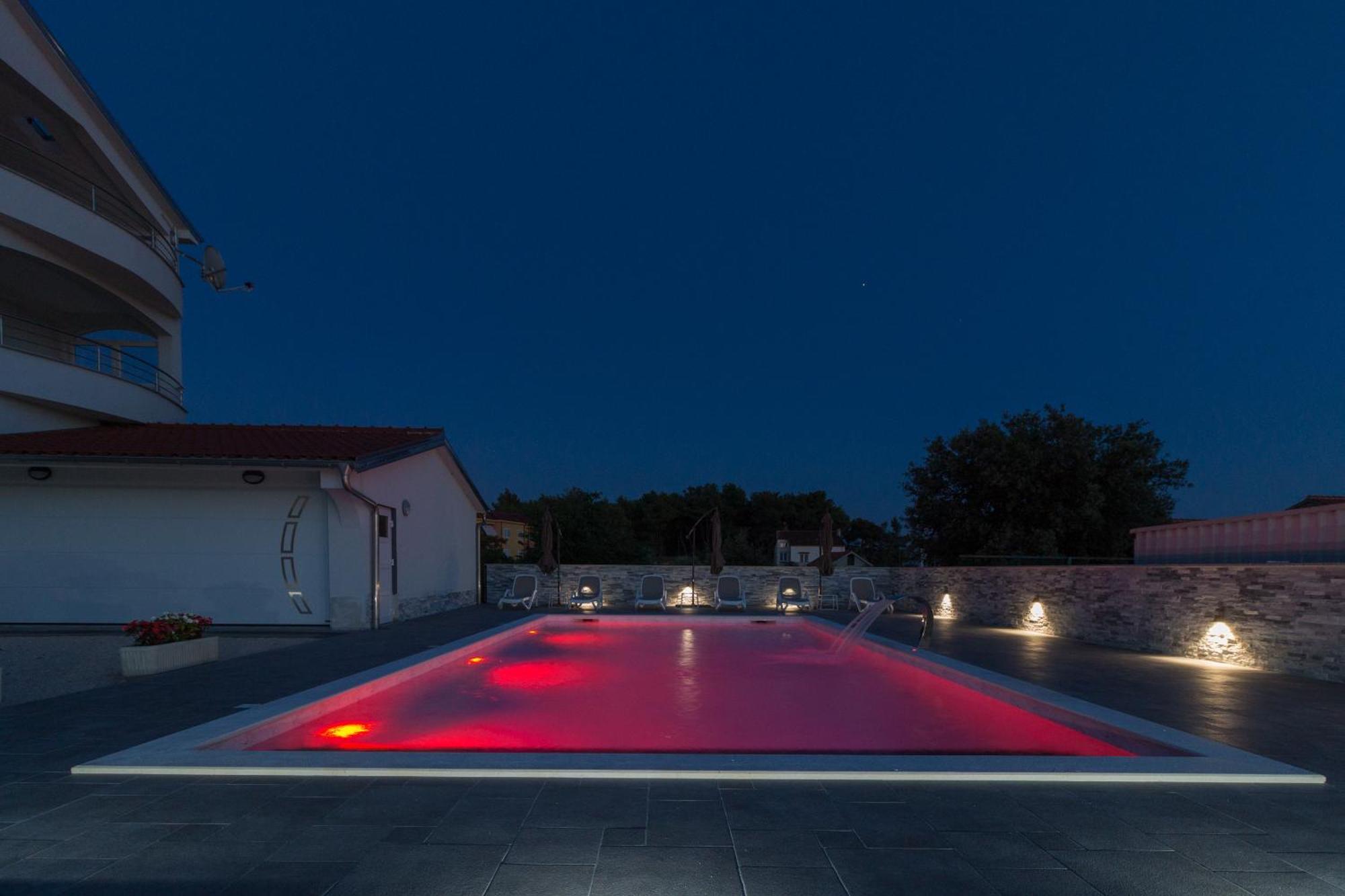 Apartmani Martin Mit Beheiztem Pool With Heated Pool Bibinje Dış mekan fotoğraf